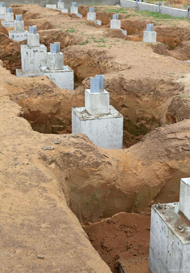 钢结构地基为何必须进行防腐处理 关键原因与工程实践